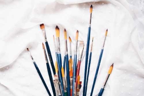 What Are The Best Brushes For Oil Painting?