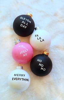 DIY Christmas bauble ideas: Baubles with sayings
