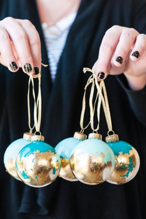 DIY Christmas bauble ideas: Gold leaf baubles