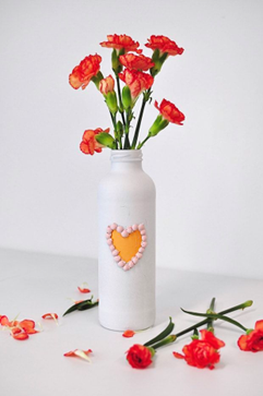 Valentine's Day crafts - painted Valentine's Day vase